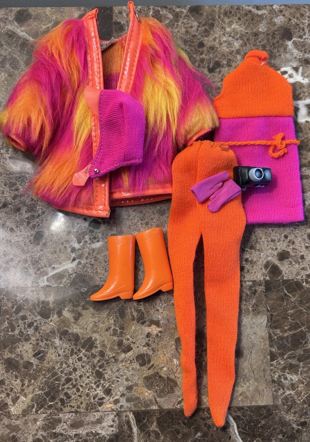 Vintage 1970s Francie Doll Wild Bunch #1766 Fur Coat Dress Hat Complete Mint Vintage 1970s Francie Doll Wild Bunch #1766 Fur Coat Dress Hat Complete Mint