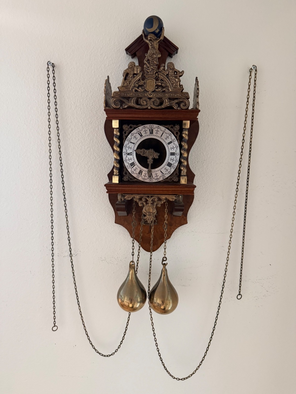 VINTAGE DUTCH ZAANSE WARMINK WALL clock** 8 DAY, good condition and works VINTAGE DUTCH ZAANSE WARMINK WALL clock** 8 DAY, good condition and works