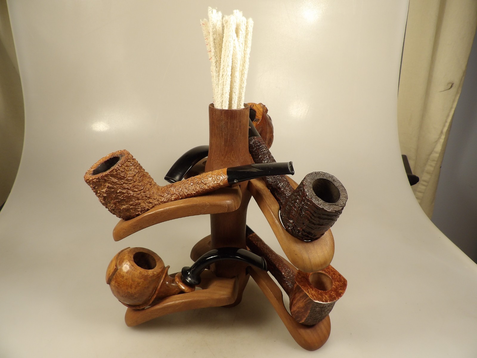 Italian made Walnut 6 Pipe Stand Travel Portable 80’s Table Top Style