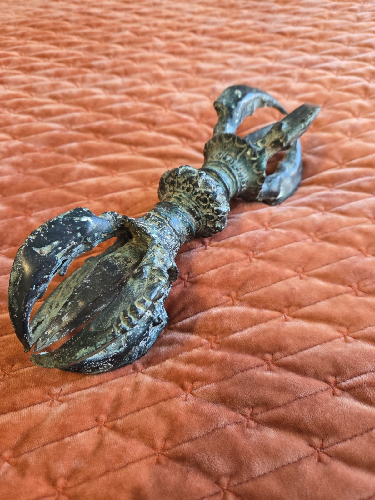 Antique Tibetan Bronze Vajra Dorje 12\