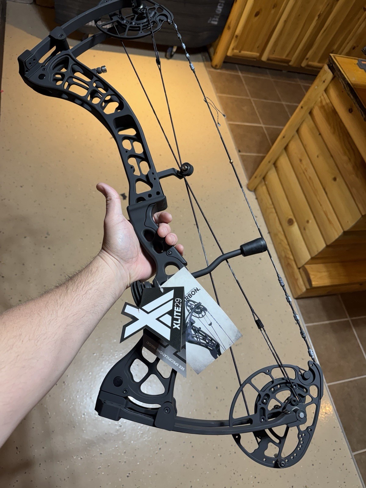 Xpedition Archery XLITE 29. 29/60 RH Compound Bow Xpedition Archery XLITE 29. 29/60 RH Compound Bow