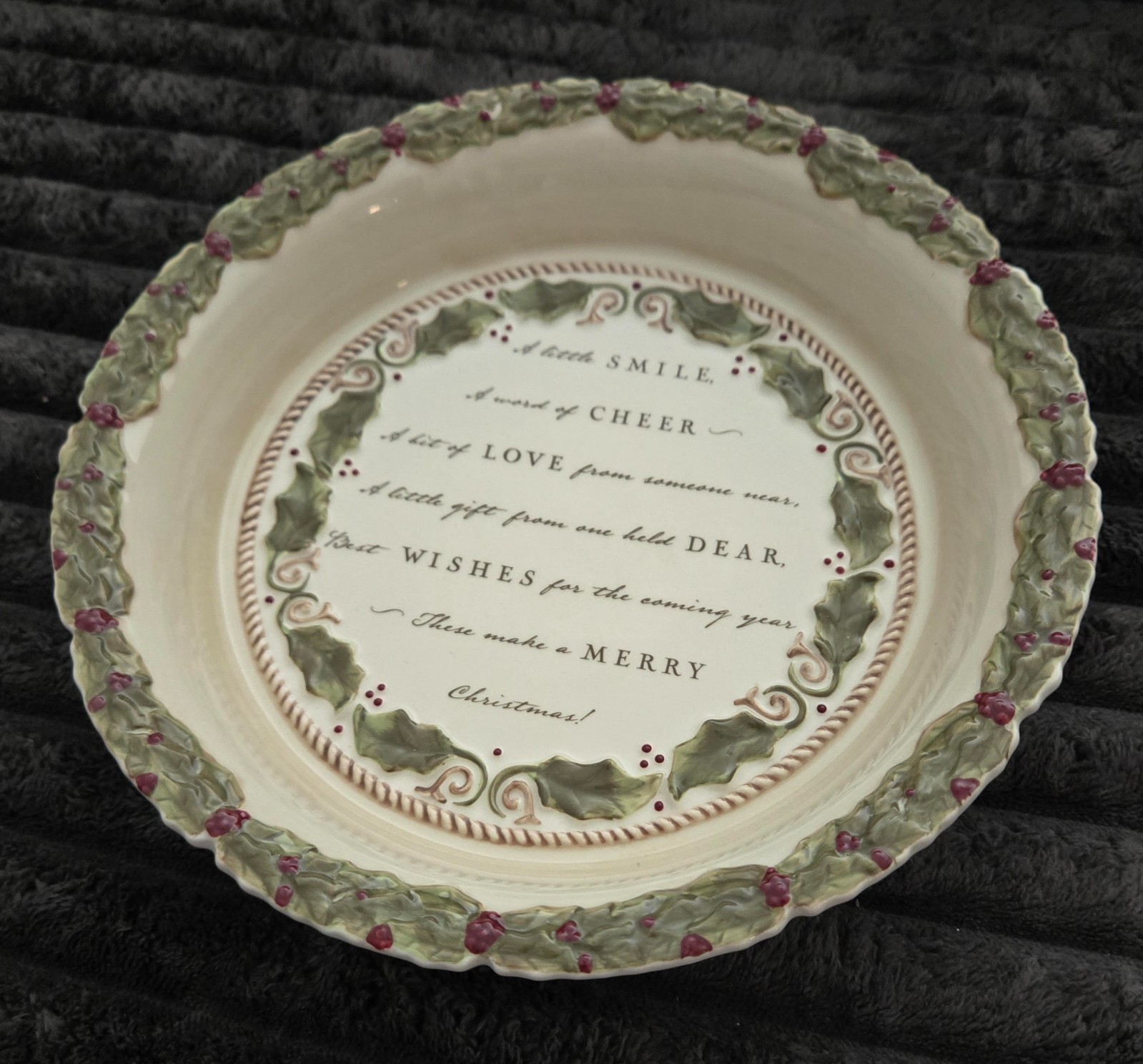 VINTAGE CHRISTMAS HOLLY BERRY CERAMIC PIE DISH-9.5\ VINTAGE CHRISTMAS HOLLY BERRY CERAMIC PIE DISH-9.5\