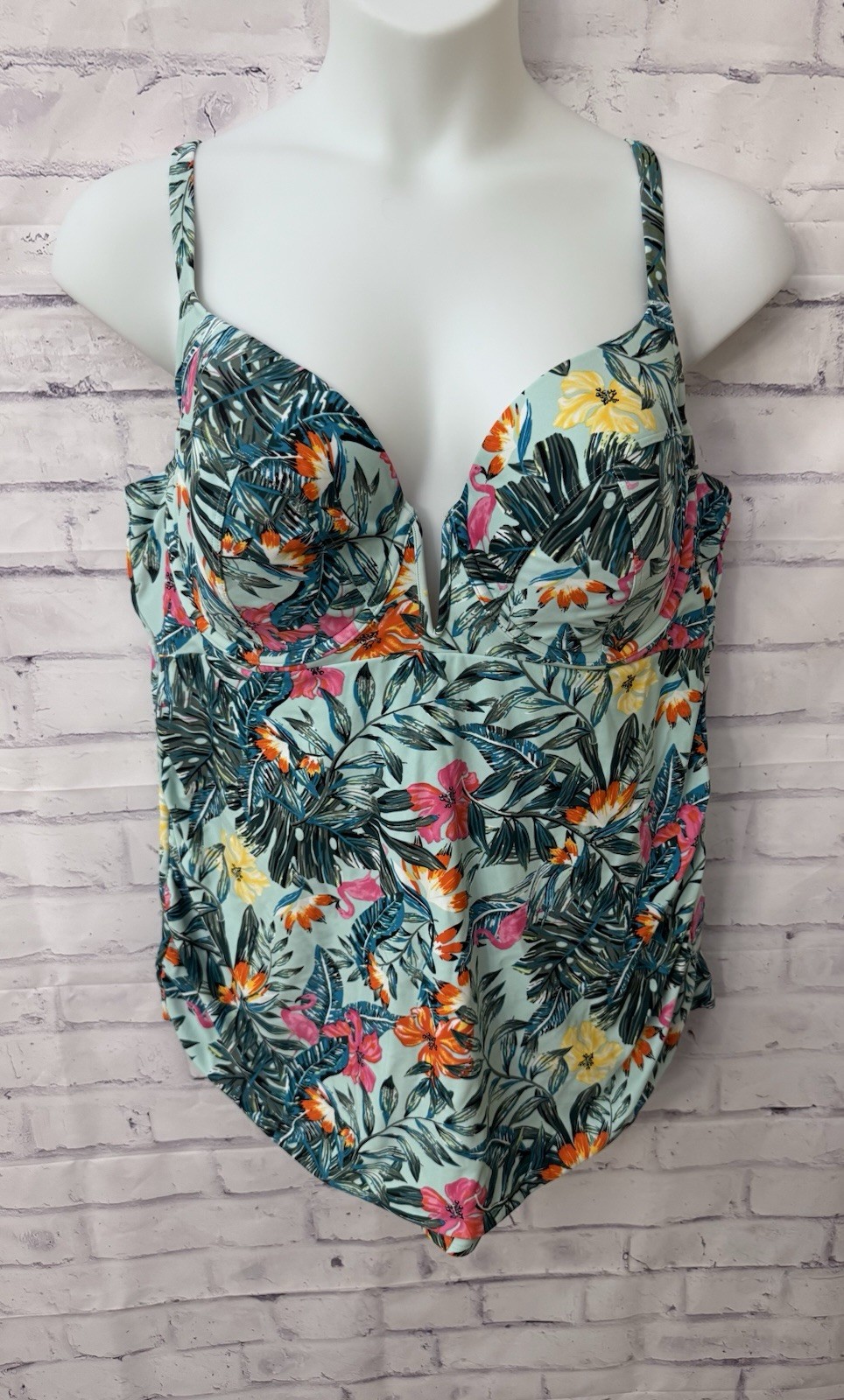 Swim By Cacique  Plunge Tankini Swim Top 44DD Beachy Flamingo Tropical Hawaiian
