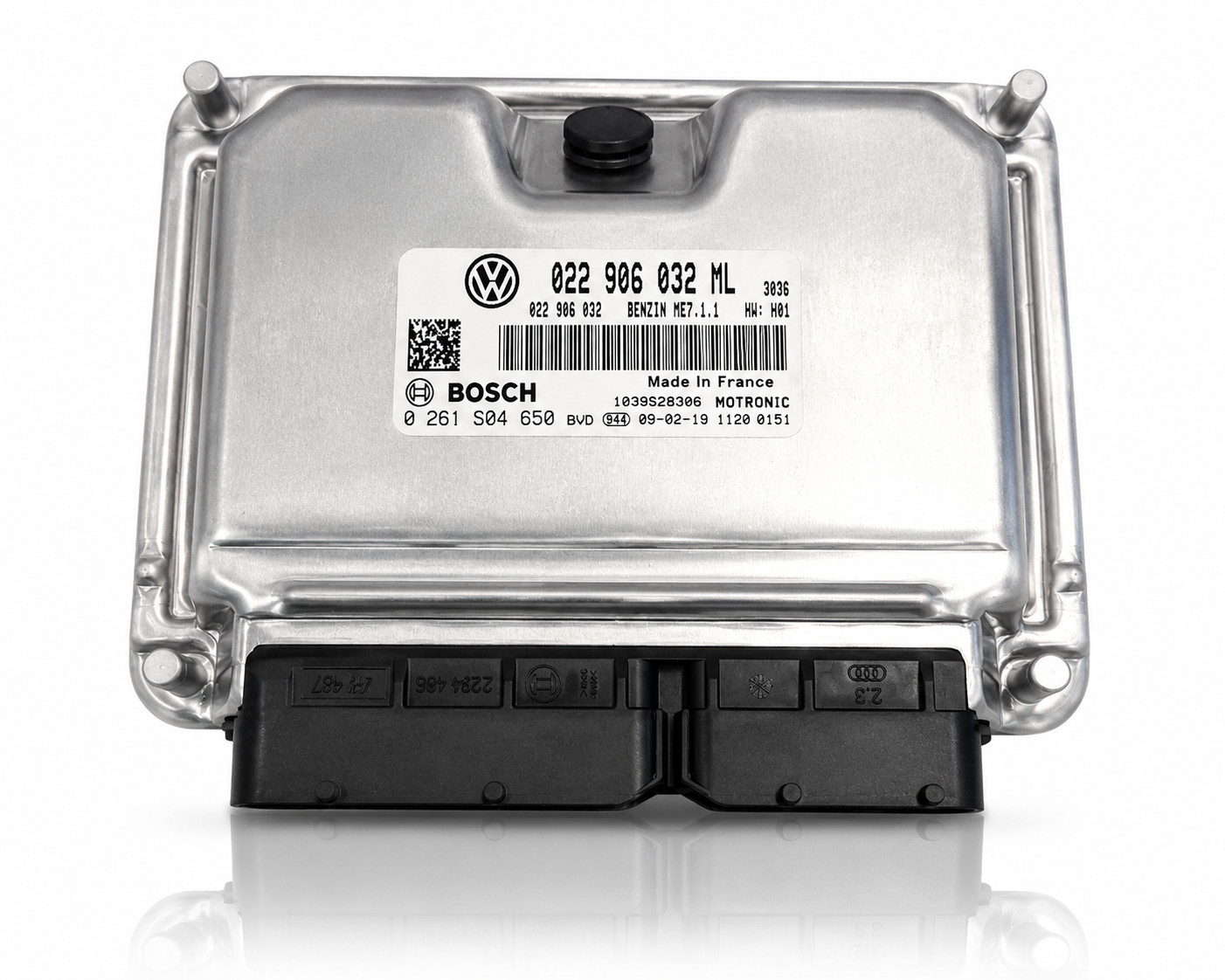 VW California Multivan Transporter Caravelle Engine ECU Control Unit OEM NEW 03- VW California Multivan Transporter Caravelle Engine ECU Control Unit OEM NEW 03-