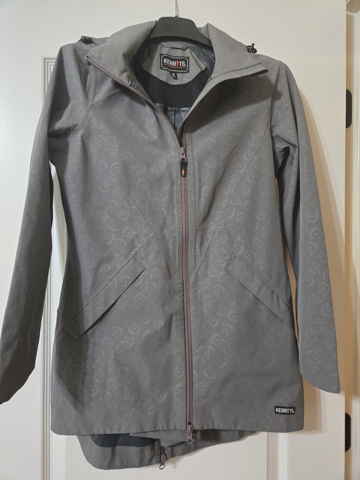 Kerrits Womens Gray XS Full-Zip Hooded Rain Riding Jacket Equestrian-gently used Kerrits Womens Gray XS Full-Zip Hooded Rain Riding Jacket Equestrian-gently used