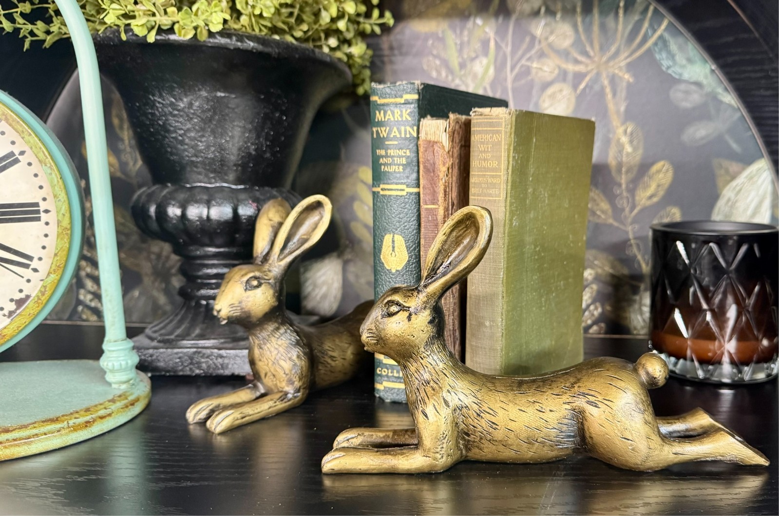 TWO Antique Gold Bunny Rabbit Bookends Vintage Style Shelf Sitter Decor Figurine