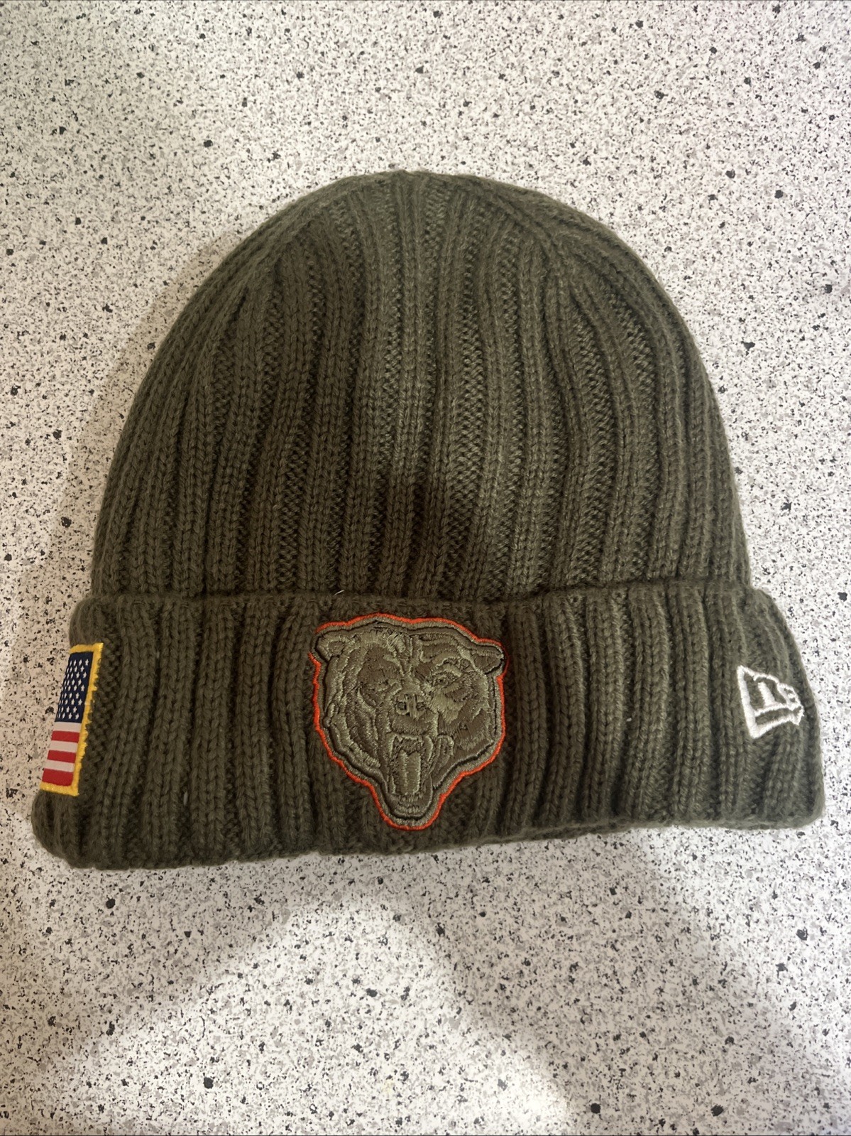 100% Authentic NWT New Era NFL Salute To Service Olive Green Sport Knit Beanie 100% Authentic NWT New Era NFL Salute To Service Olive Green Sport Knit Beanie