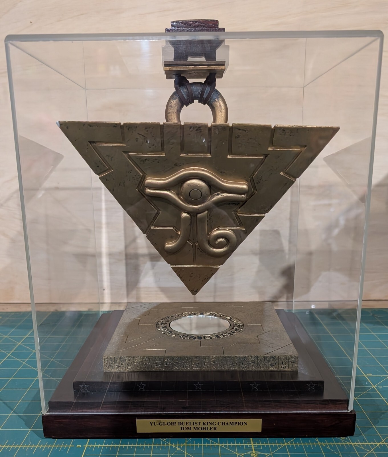 Yu-Gi-Oh Millennium Puzzle Duelist King Champion Trophy 2003 Konami Authentic