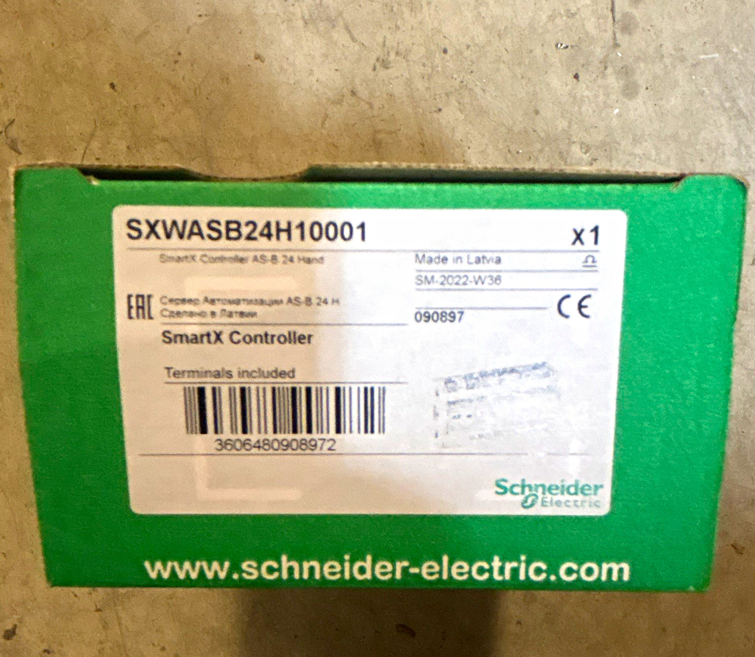 Schneider Electric SmartX Controller AS-B-24H, MPN SXWASB24H10001