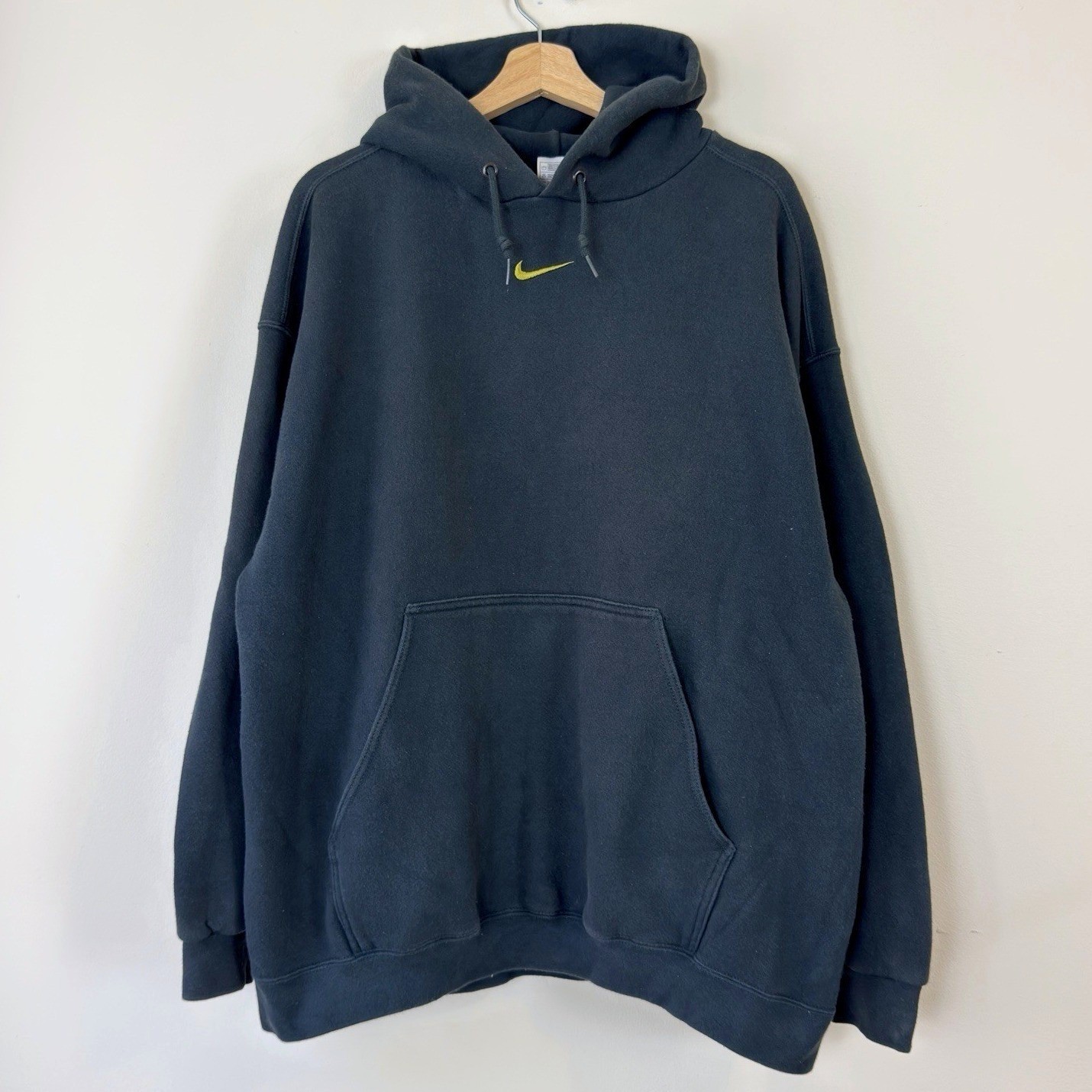 Vintage 90\'s Nike Forest Green Center Swoosh Rare Hoodie - XL Vintage 90\'s Nike Forest Green Center Swoosh Rare Hoodie - XL