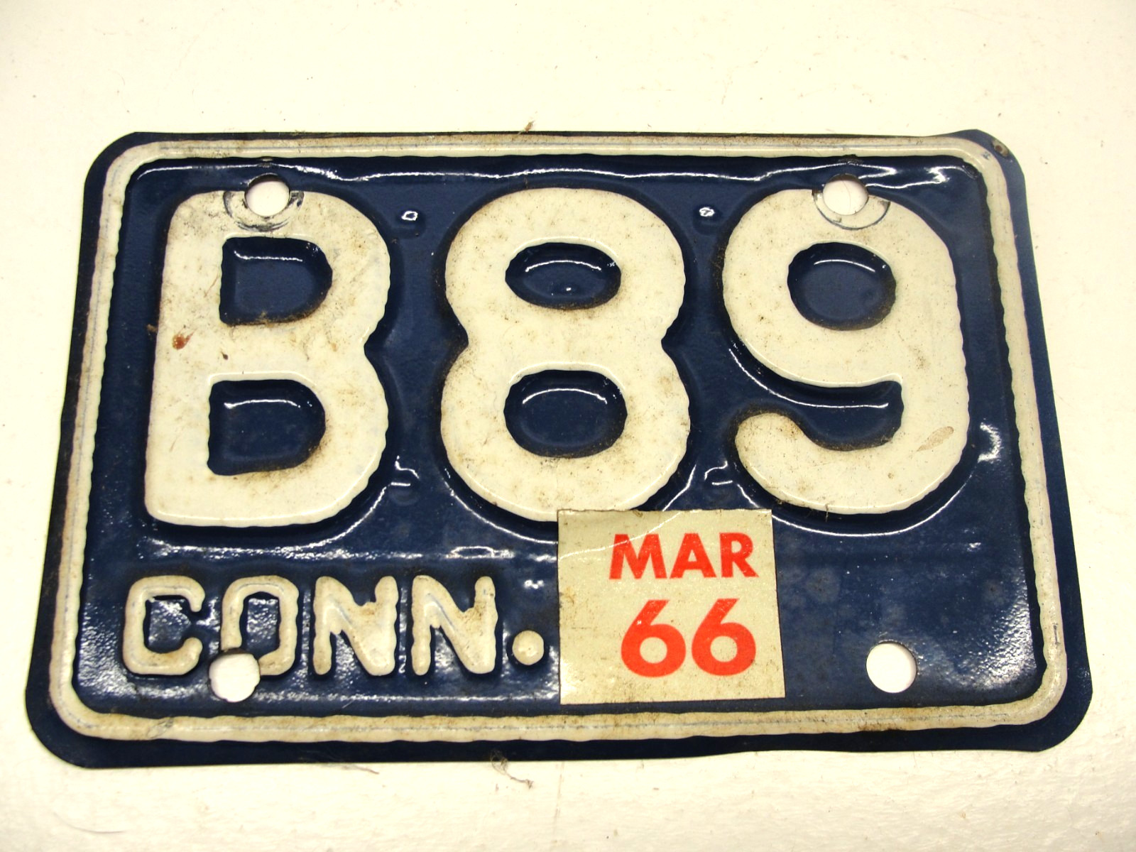 VINTAGE 1966 CONNECTICUT CONN MOTORCYCLE LICENSE PLATE B89 VINTAGE 1966 CONNECTICUT CONN MOTORCYCLE LICENSE PLATE B89