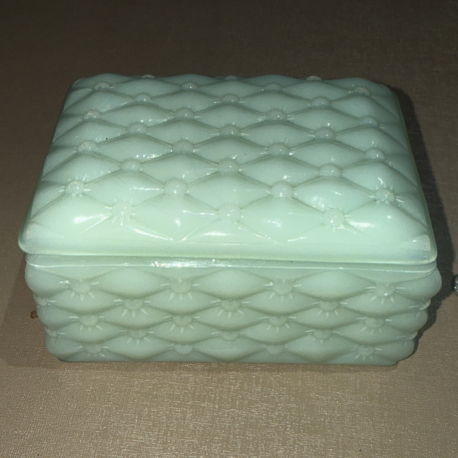 Rare Vintage Fenton Jadeite Green Milk Glass Quilt Box Signed Fenton Rare Vintage Fenton Jadeite Green Milk Glass Quilt Box Signed Fenton