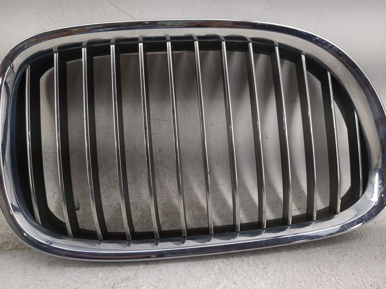 2011-2012 Bmw 740i Front Grille Bumper Not Included NXF36 2011-2012 Bmw 740i Front Grille Bumper Not Included NXF36