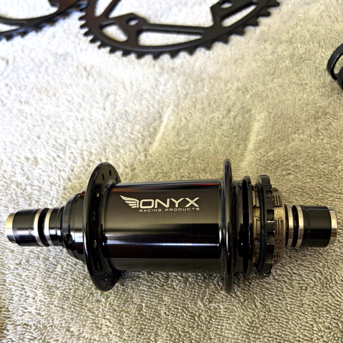 Onyx racing products pro hub 10mm bmx Onyx racing products pro hub 10mm bmx
