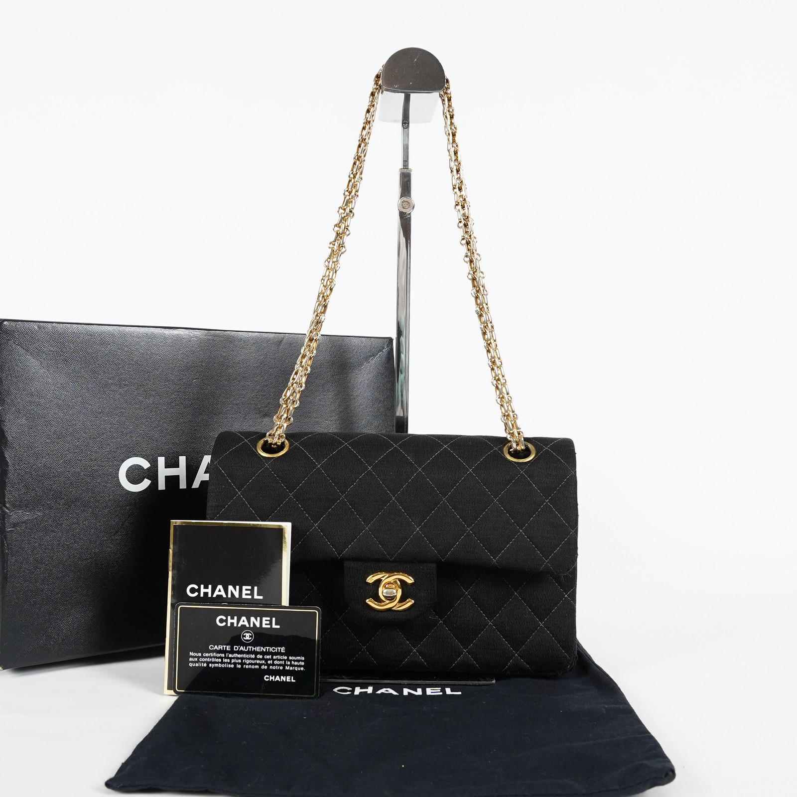 CHANEL Classic Flap 25 Matelasse Black Chain Shoulder Bag Used 08E0118920030