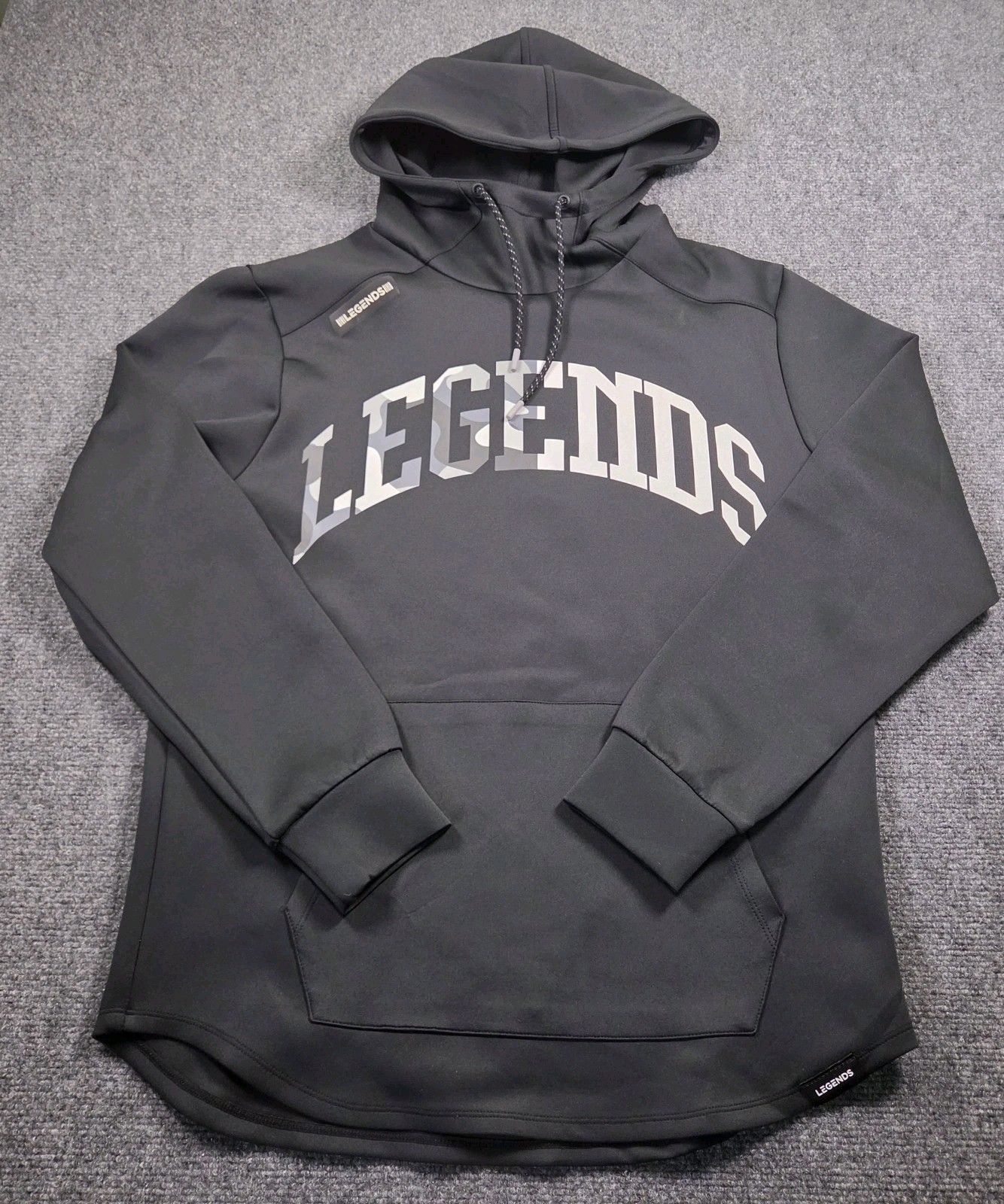 Legends Men\'s M Hawthorne Tech Hoodie Black Athletic Curved Hem Sweatshirt