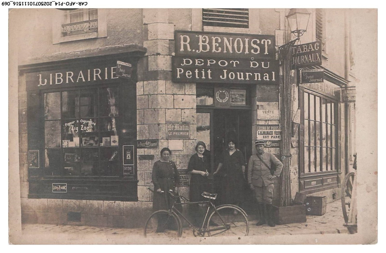 CAR-AFOP14-0673-21 - 28 - BONNEVAL / RUE DE CHATEAUDUN - BOOKSHOP R. BENOIST