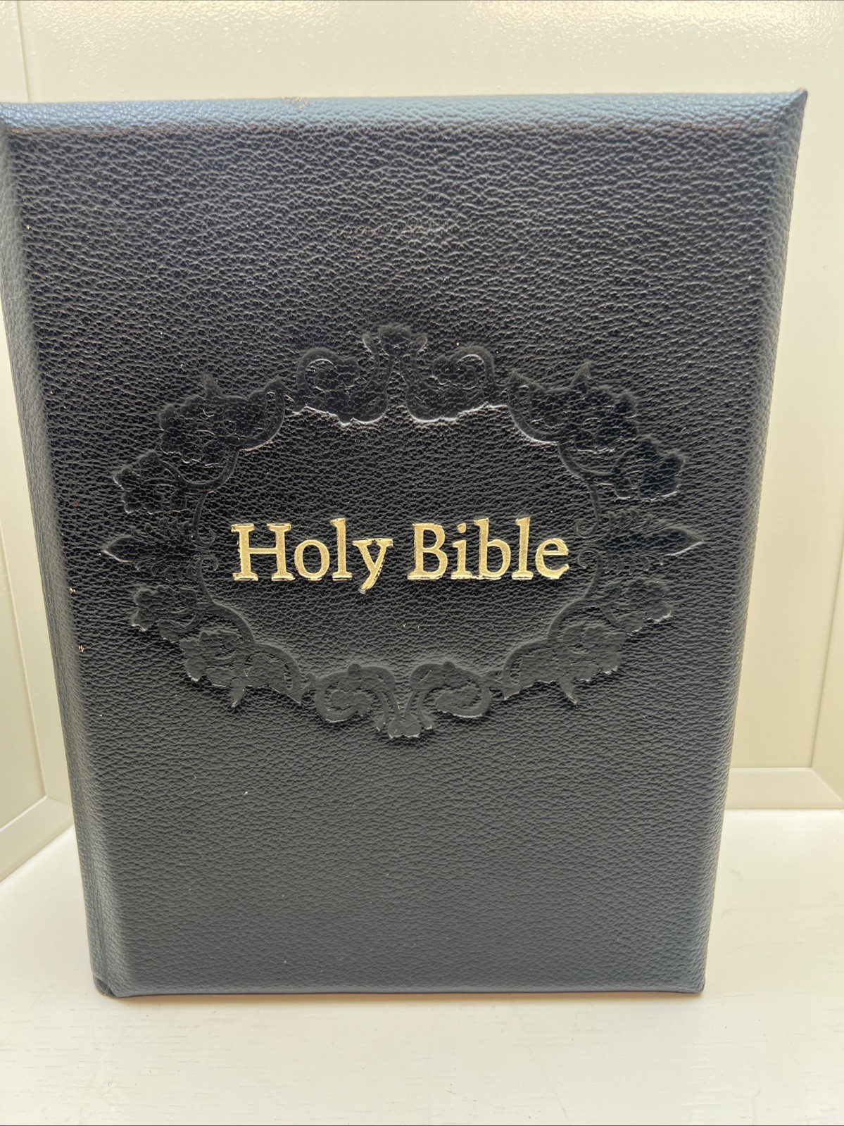 Vintage Holy Bible Large Family BIBLE KJV