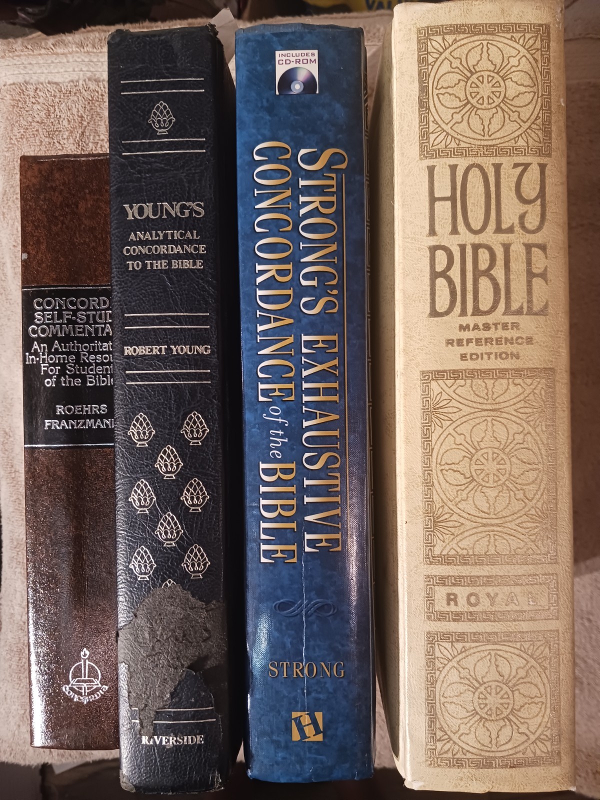 Holy Bible 1968 Royal Master Reference 4 Book Bundle/lot concordance/commentary