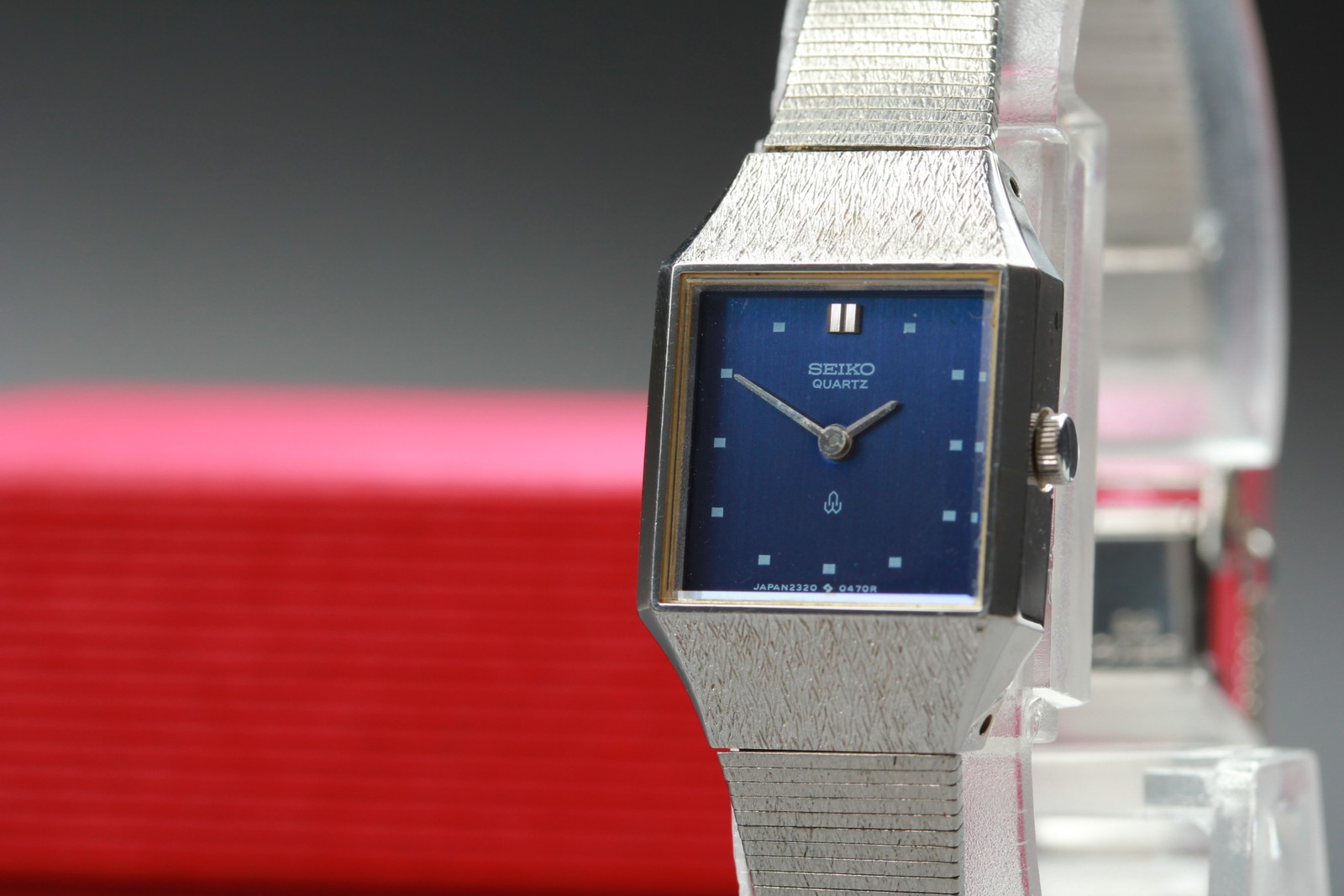 Vintage 1979 N MINT Quartz Dial Seiko Bracelet 2320-5300 Blue Womens Watch JAPAN