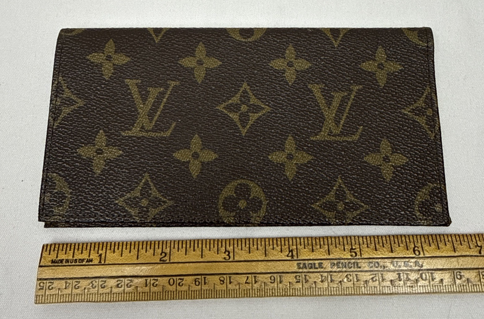 Authentic Vintage Louis Vuitton Monogram Checkbook Cover / Long Wallet Authentic Vintage Louis Vuitton Monogram Checkbook Cover / Long Wallet