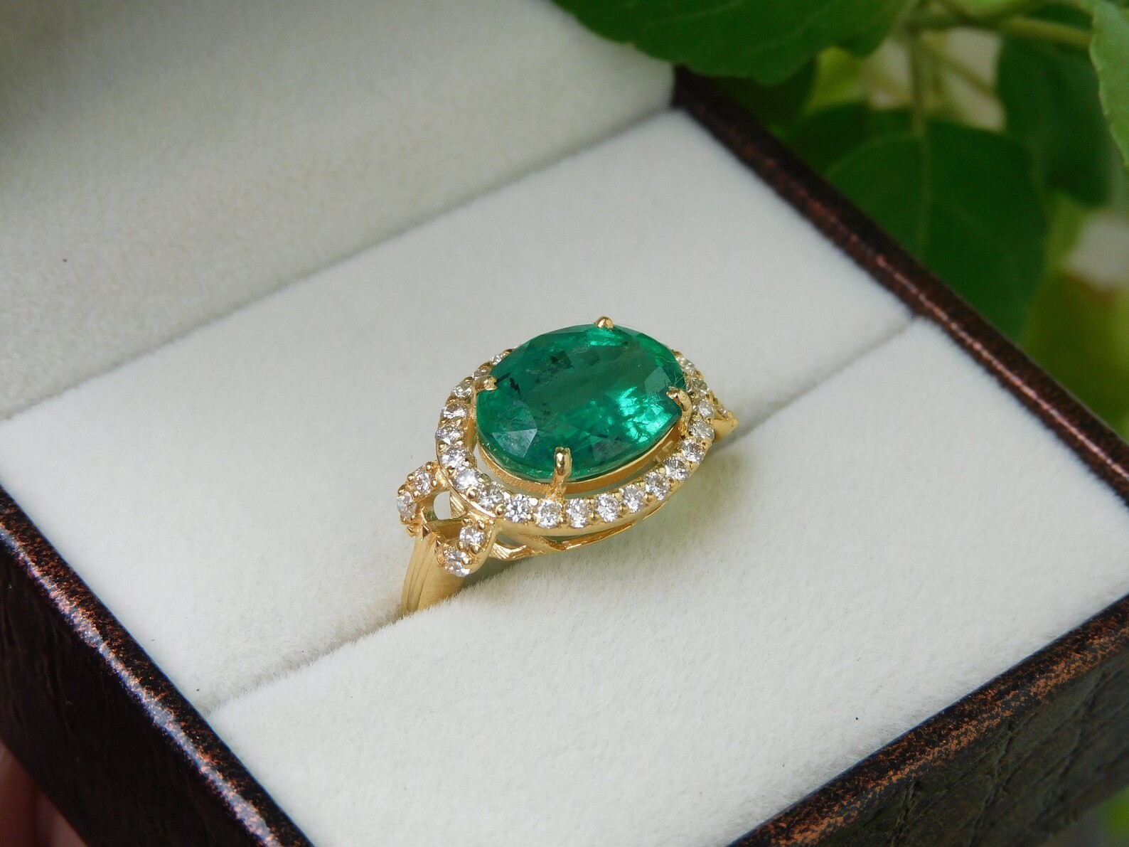 4.60 Ct Oval Cut Natural Emerald Diamond Wedding Ring 14K Yellow Gold Size 7 4.60 Ct Oval Cut Natural Emerald Diamond Wedding Ring 14K Yellow Gold Size 7