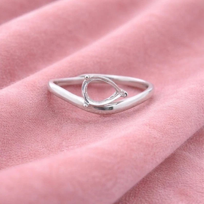 925 Sterling Silver 6x4mm Pear Engagement Ring Semi Mount Tear Drop Setting Hand