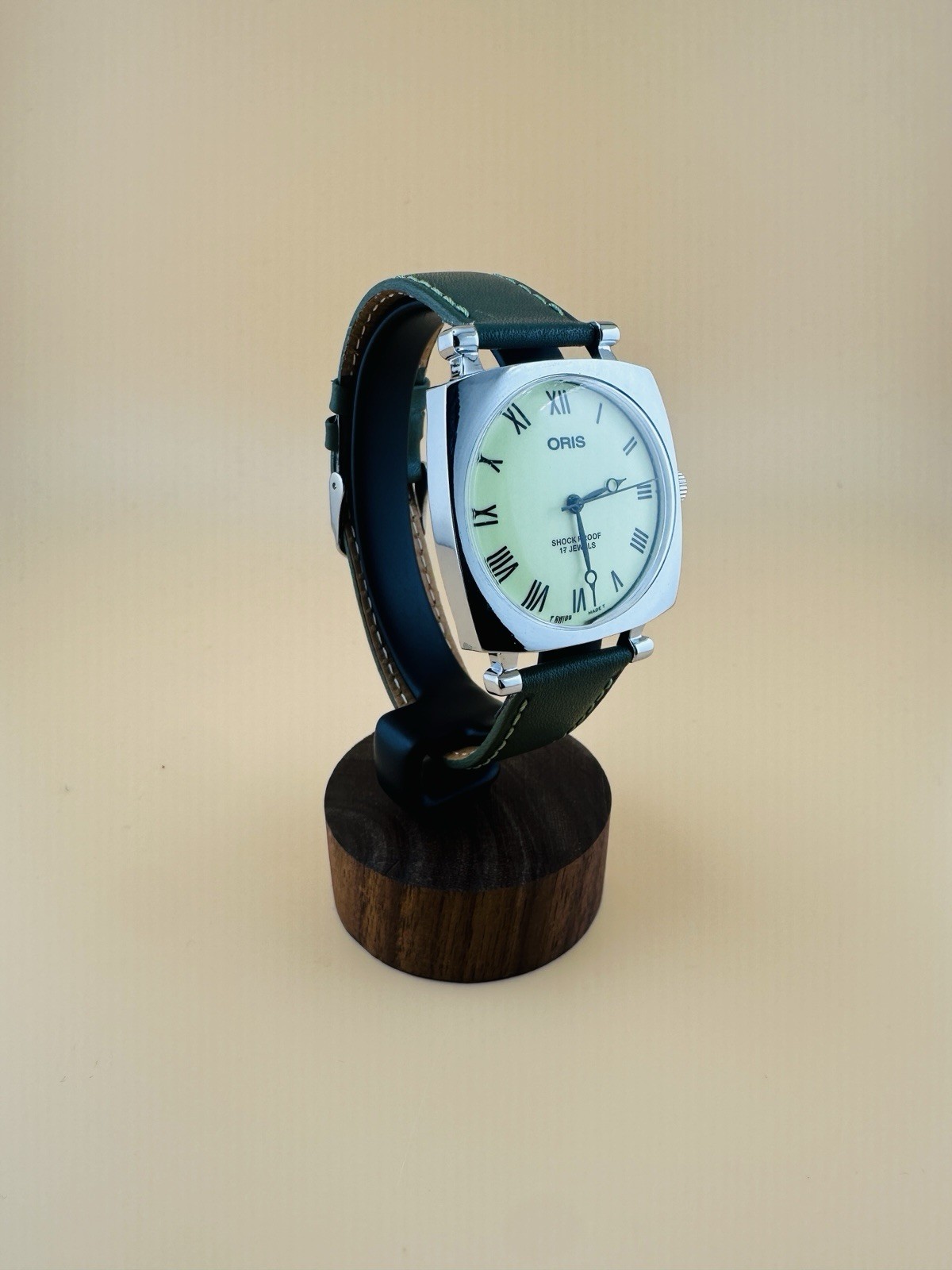 VINTAGE ORIS Swiss Hand-Wind Mechanical 17 J Men’s Wristwatch