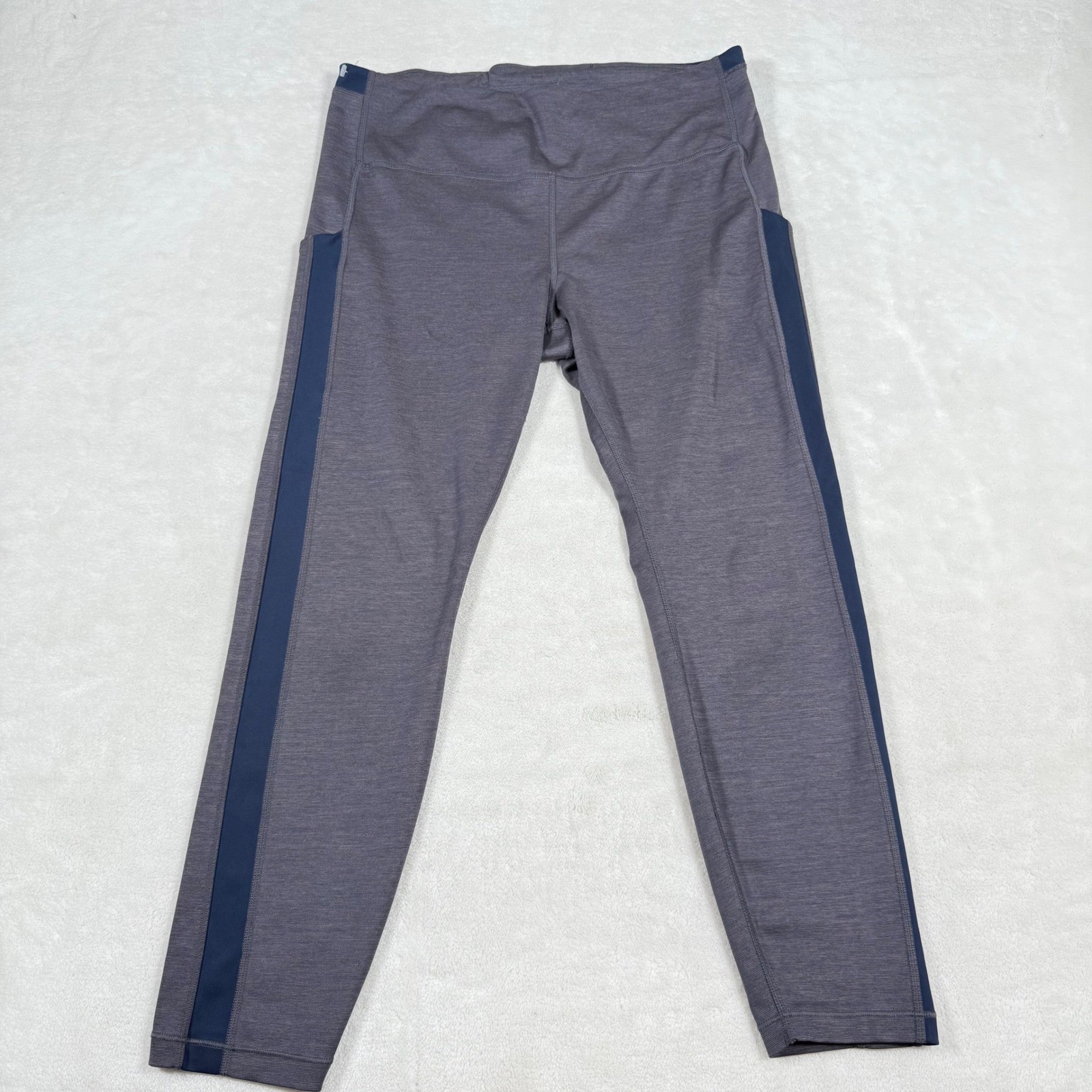 Athleta Ultimate Stash Pocket 7/8 Tight Legging Women\'s Large Heathered Purple