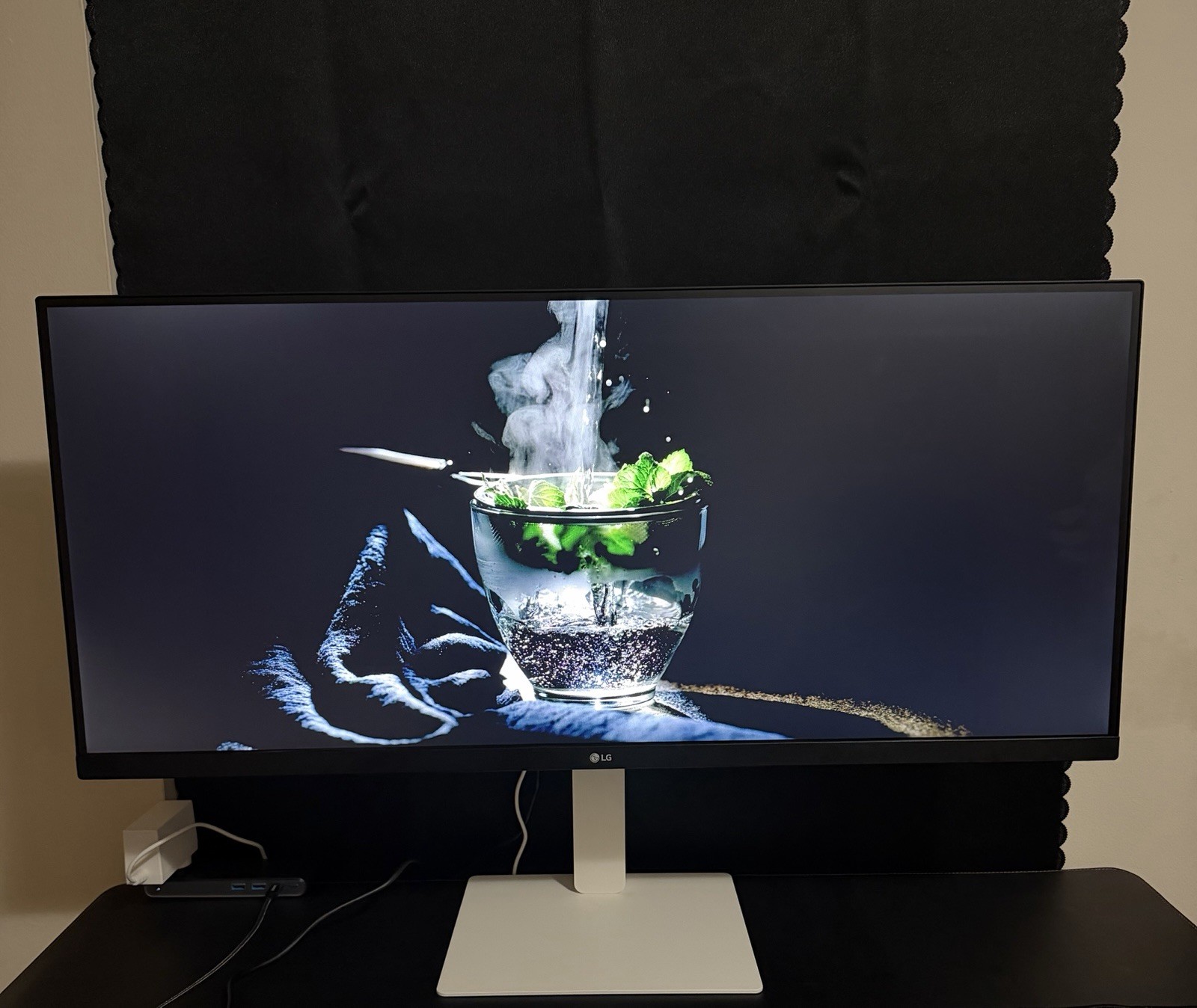 LG 34U530A-W 34-inch UltraWide (2560 x 1080) IPS Wide Computer Monitor, 100Hz, LG 34U530A-W 34-inch UltraWide (2560 x 1080) IPS Wide Computer Monitor, 100Hz,