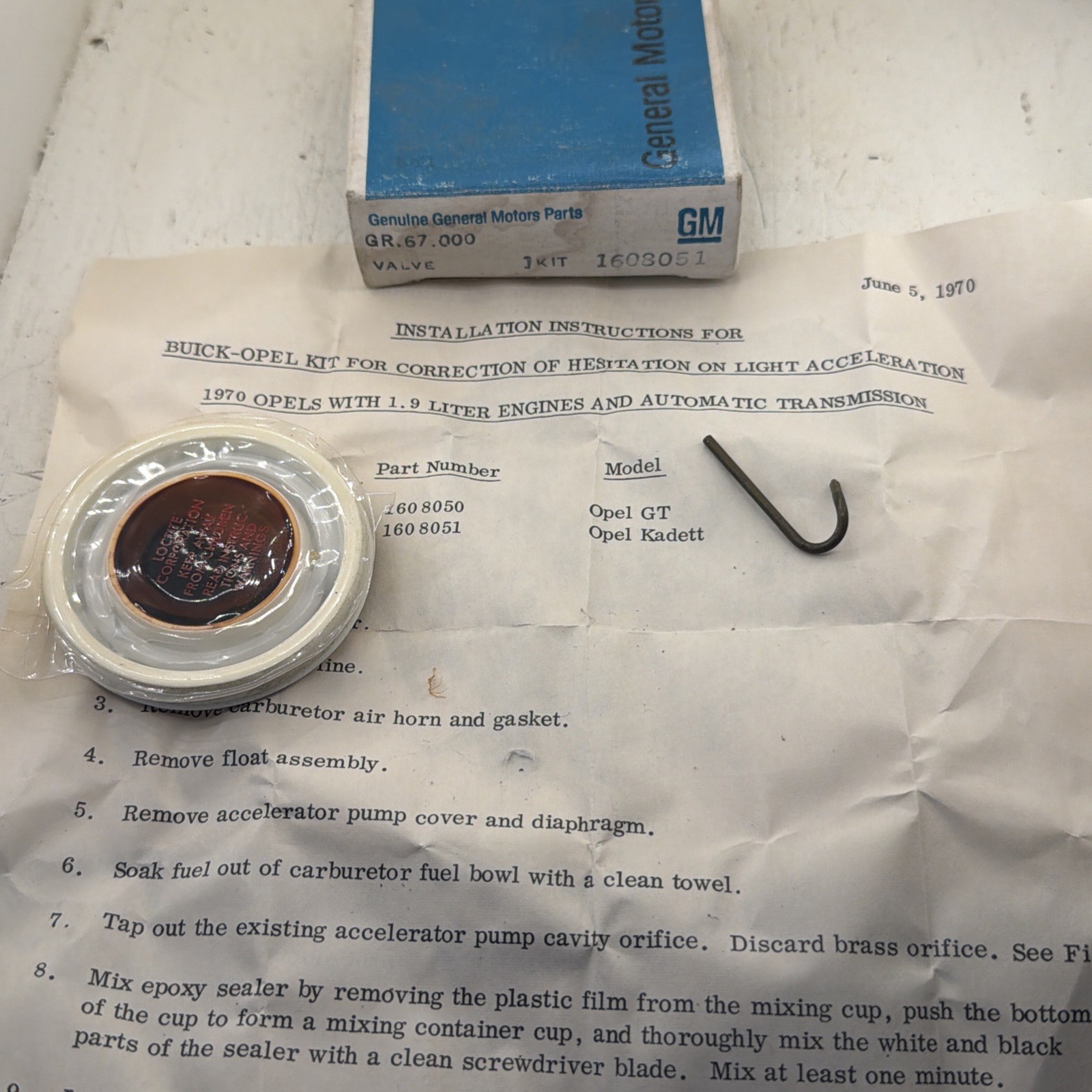 NOS OEM GM 1608051 Buick Opel Kit Vent Tube 1970 1.9 L Engine W/automatic Trans. NOS OEM GM 1608051 Buick Opel Kit Vent Tube 1970 1.9 L Engine W/automatic Trans.