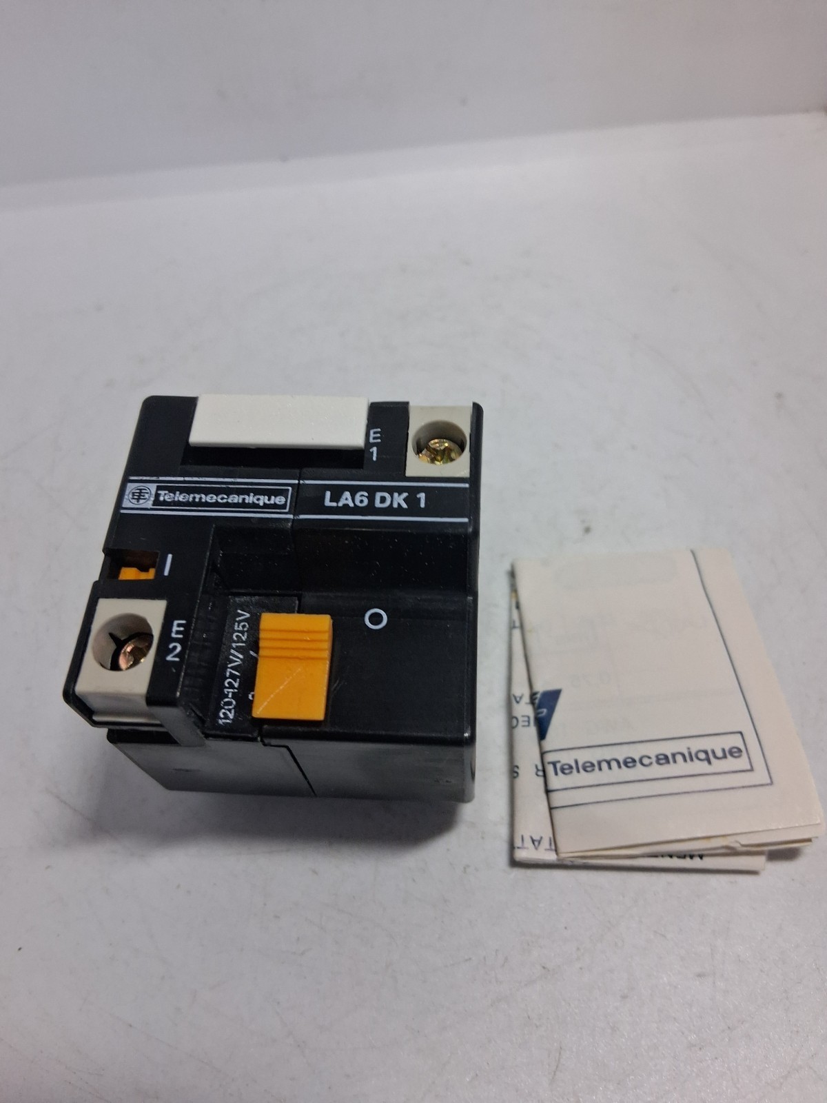 TELEMECANIQUE LA6 DK1 MECHANICAL LATCH 120-127V/125V NNB
