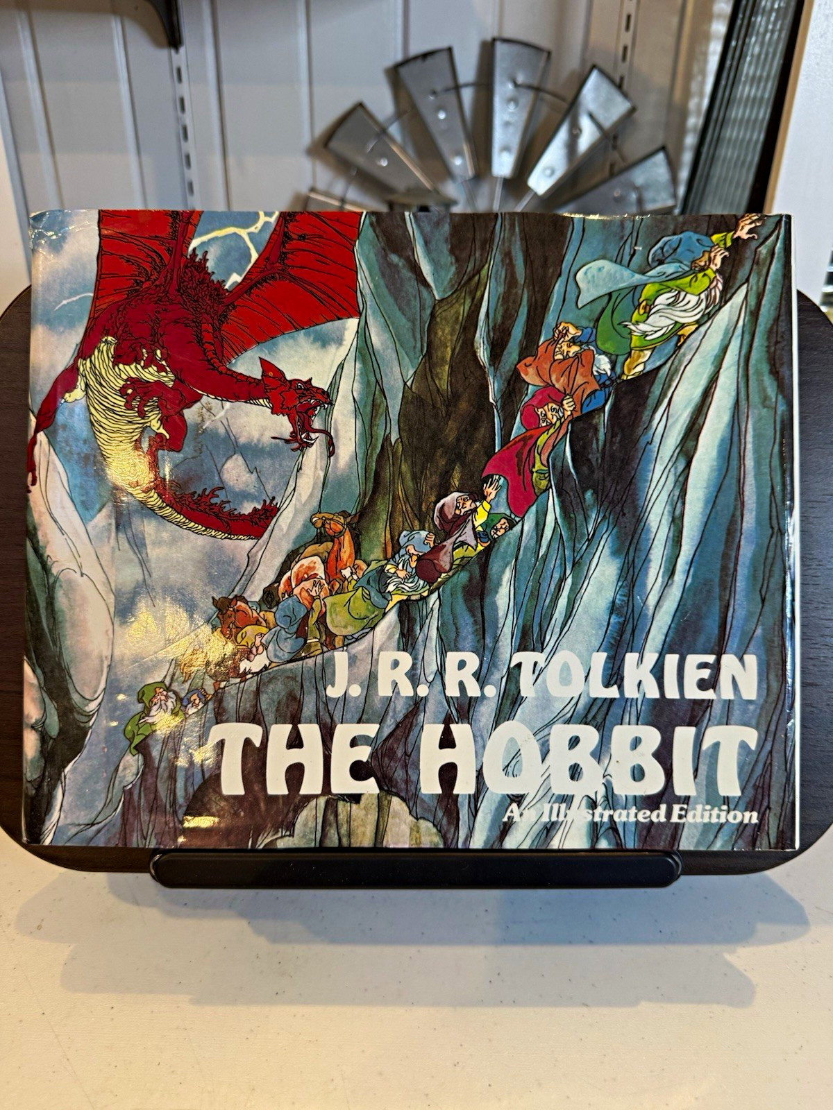 1993 J.R.R. Tolkien The Hobbit Illustrated Edition Hardcover Middle Earth