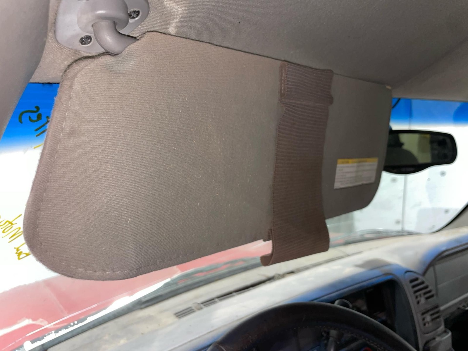 1997 GMC SIERRA1500 LH Sun Visor Light Gray-13D