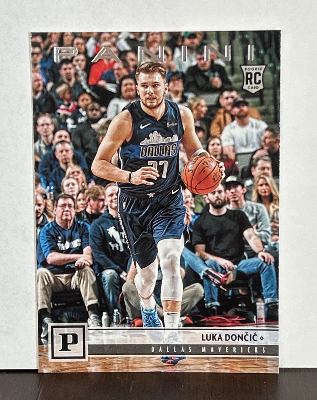 2018-19 Panini Chronicles - Luka Dončić #111 Rookie RC Dallas Mavericks