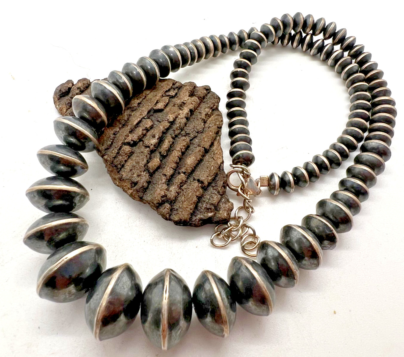Vintage GRADUATED NAVAJO PEARL necklace oxidized beads sterling 16.5-18.5