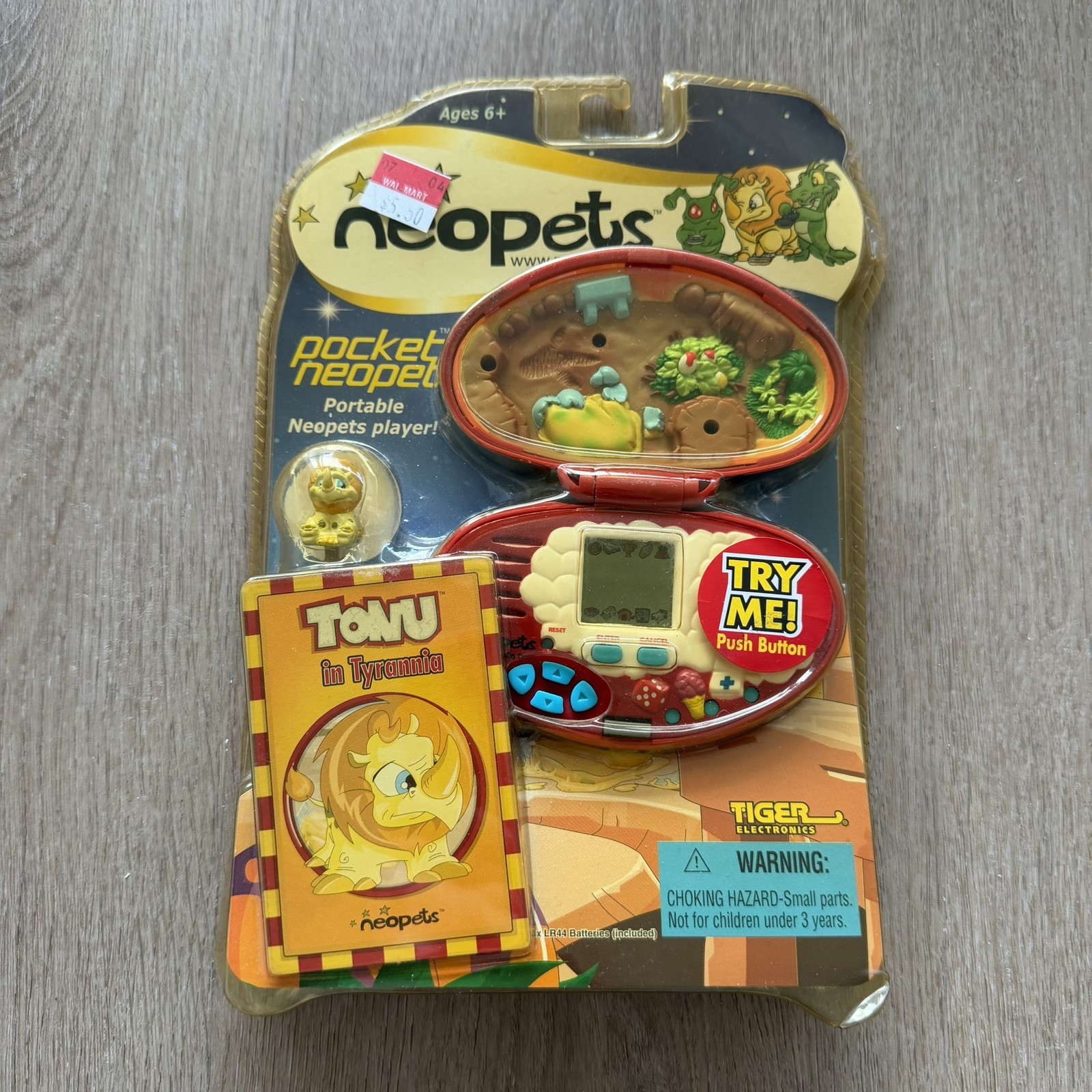 Vintage Neopets Pocket Tonu in Tyrannia Game Tiger Electronics NIP