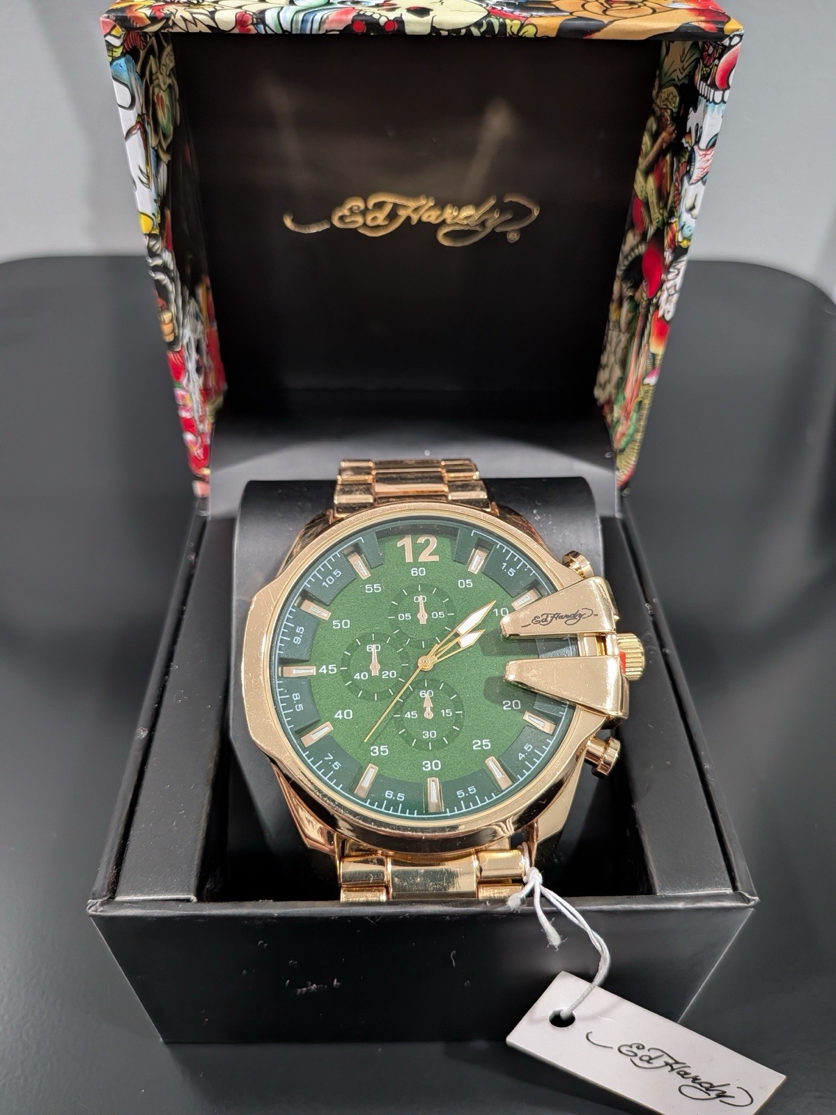 Ed Hardy Men\'s Chronograph Quartz Watch Gold-Tone Bracelet Green Dial Box