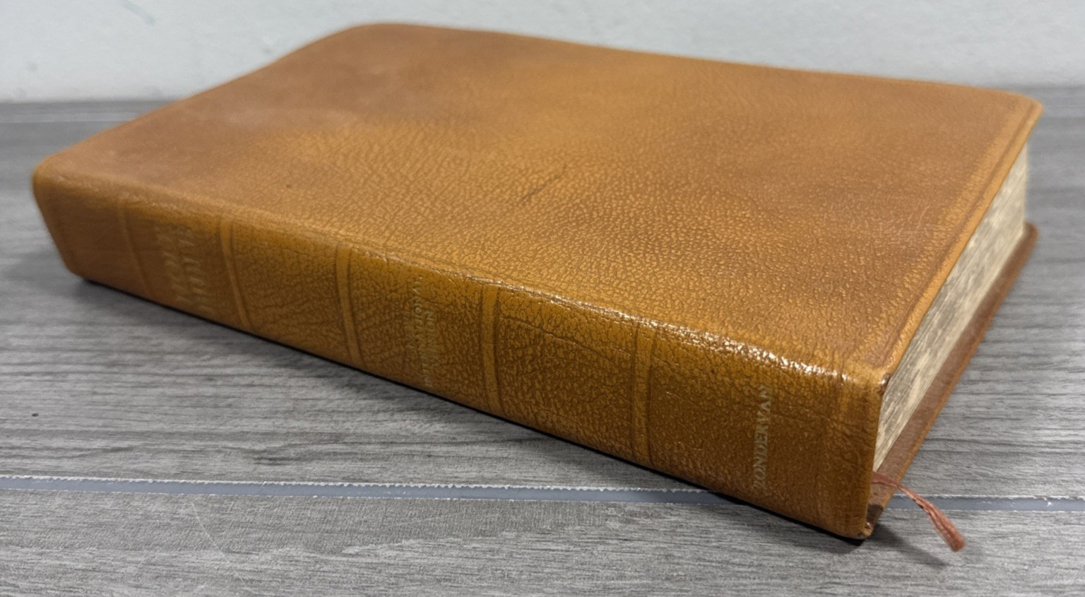 Zondervan 1978 Top Grain Cowhide Holy Bible NIV Tan Brown Ultra Rare VTG Zondervan 1978 Top Grain Cowhide Holy Bible NIV Tan Brown Ultra Rare VTG