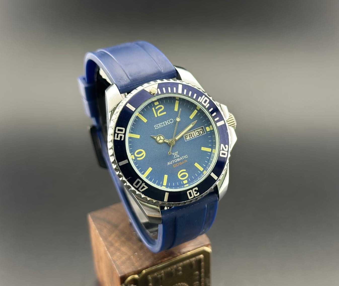 Vintage Seiko Diver\'s Look Automatic Rotating Bezel 6309A Day & Date Men\'s Watch