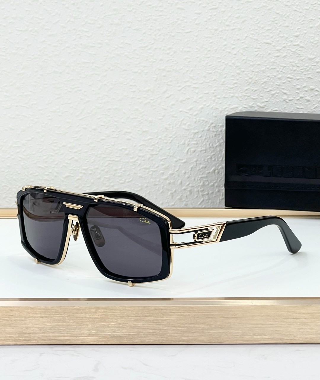 CAZAL MOD8046 Sunglasses Black Gold Gray Lens 61-16-140 New CAZAL MOD8046 Sunglasses Black Gold Gray Lens 61-16-140 New