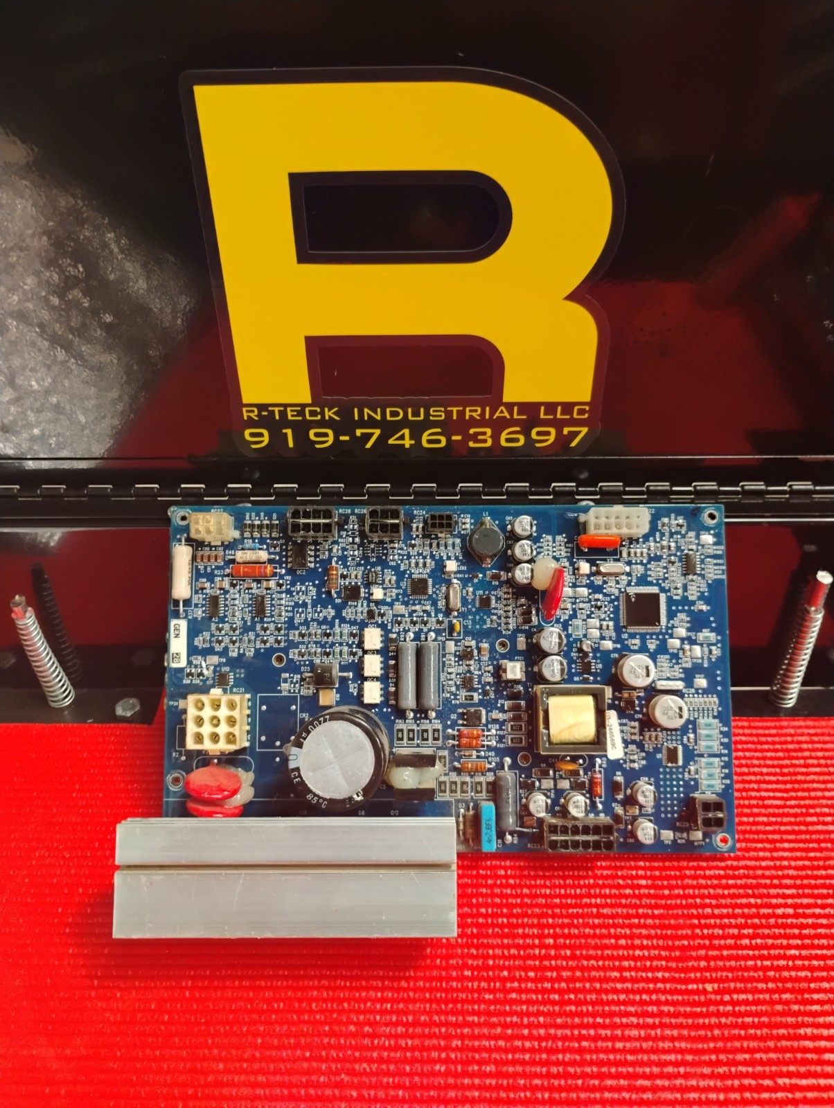 Miller 273988 Circuit Card Assy, Power/Aux Regulator W/ Program, 287166/296102 Miller 273988 Circuit Card Assy, Power/Aux Regulator W/ Program, 287166/296102