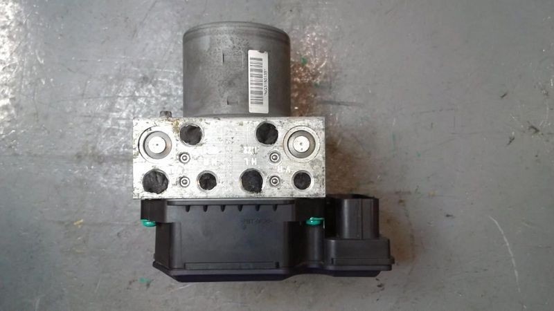 2011-2017 Volkswagen CC ABS Anti-Lock Brake Pump Assembly OEM