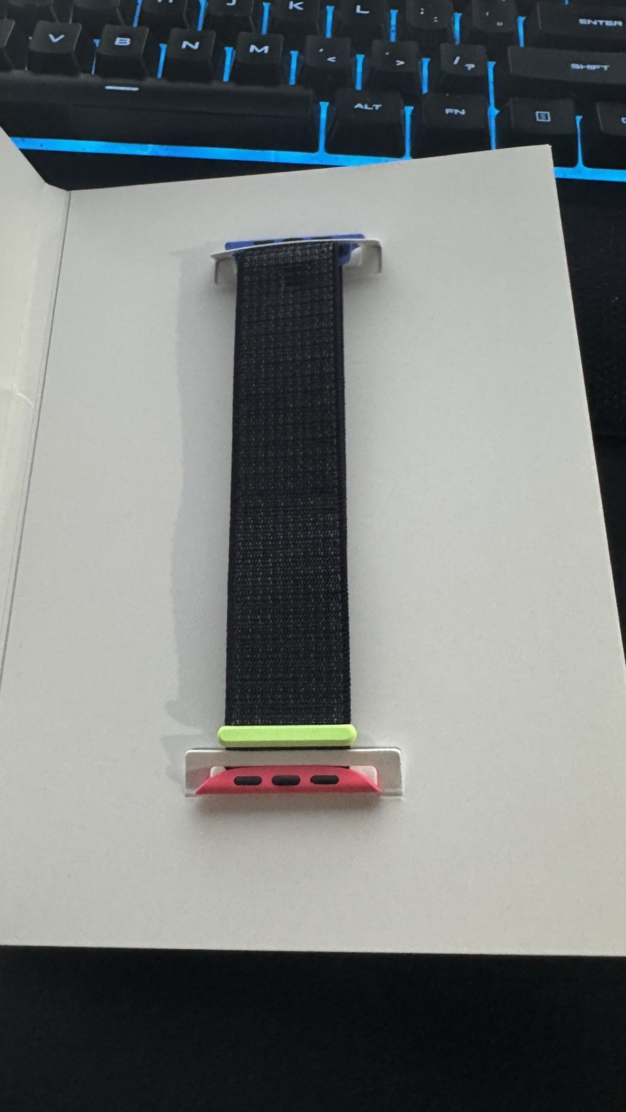 Apple Watch Band & Pin Close Your Ring Challenge 10-Year Limited Edition: 46mm Apple Watch Band & Pin Close Your Ring Challenge 10-Year Limited Edition: 46mm