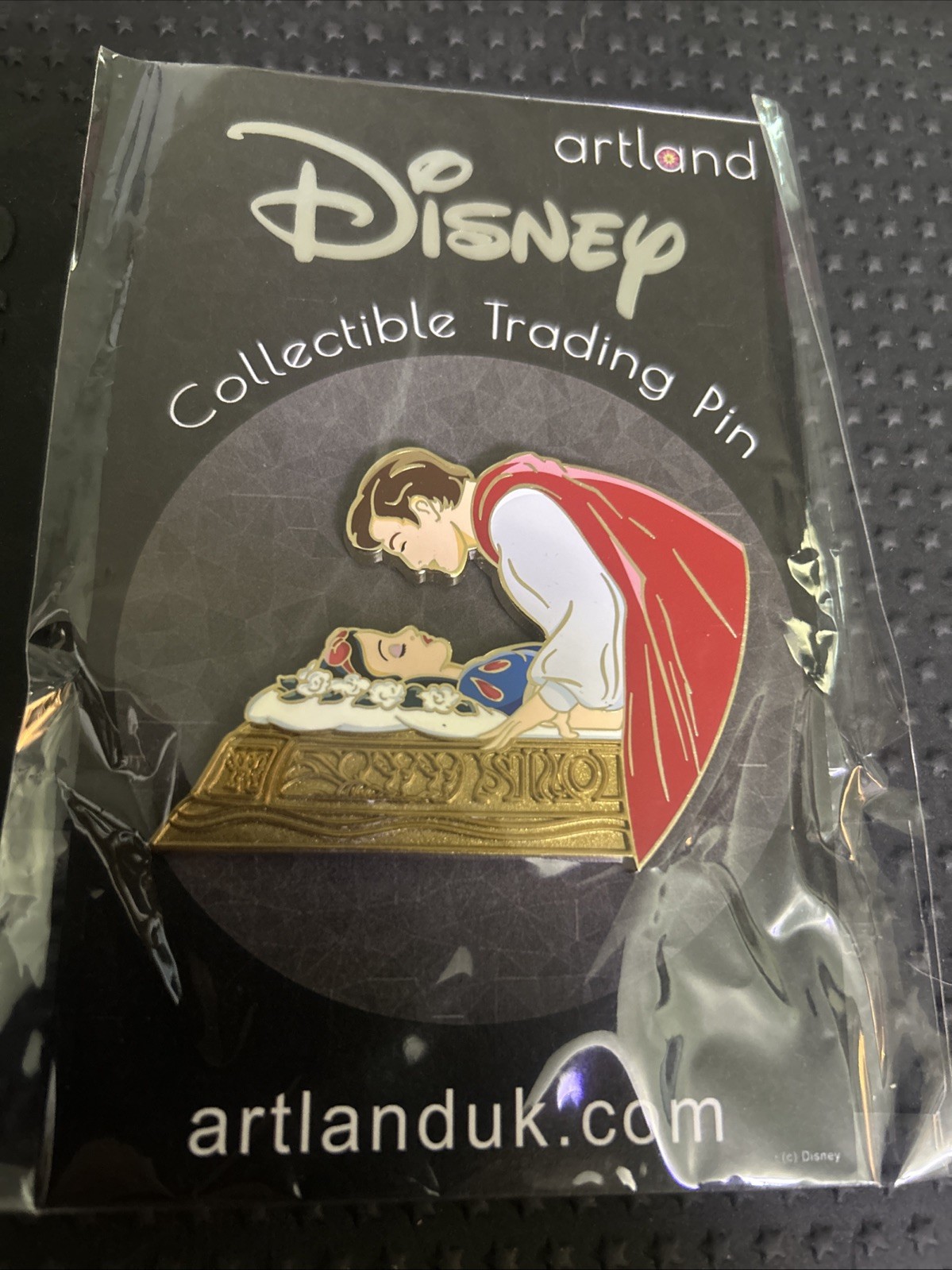 Disney Artland The Kiss Snow White Prince Pin Disney Artland The Kiss Snow White Prince Pin