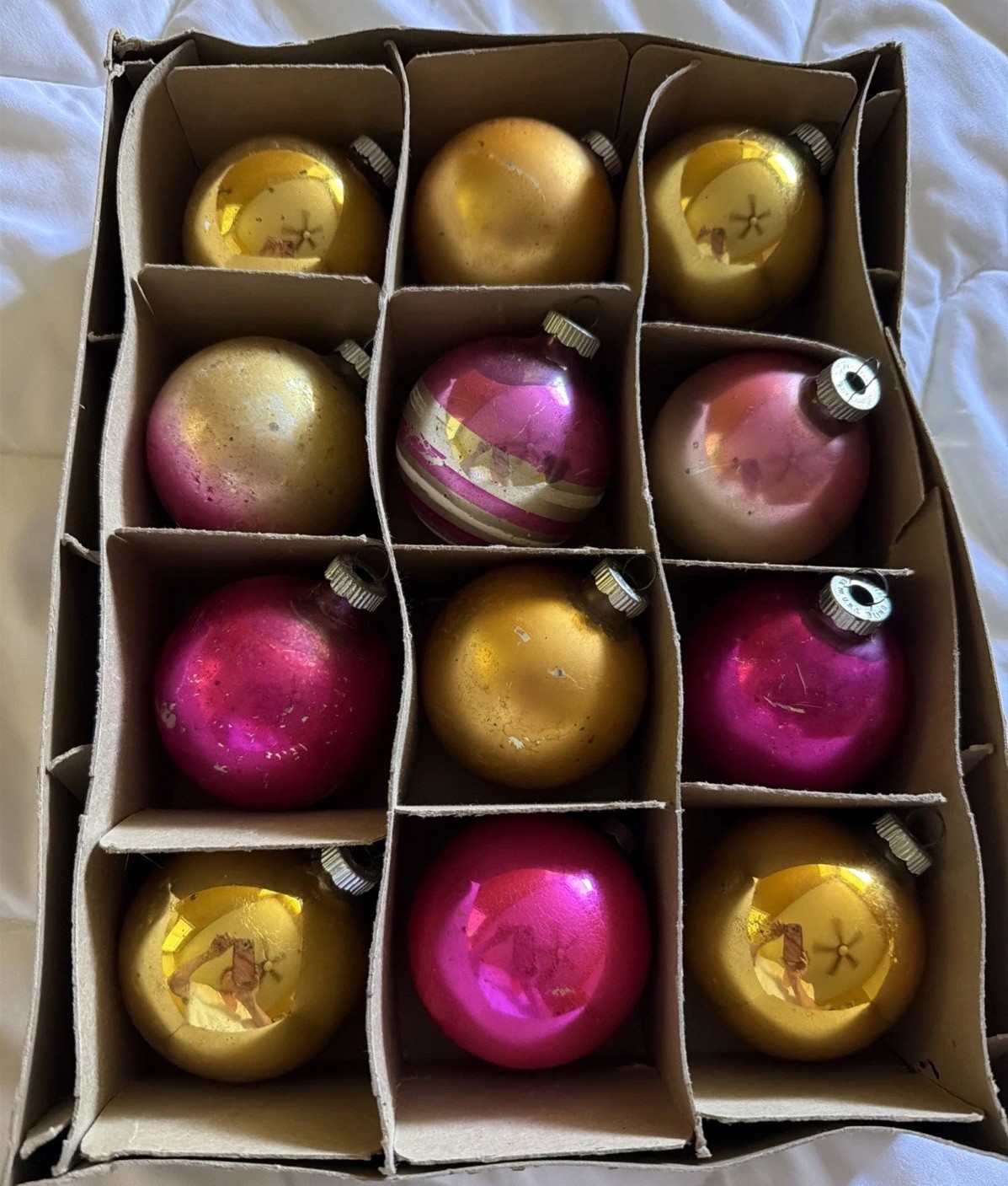 Vintage Shiny Brite Glass Balls Lot of 12 & Original Divided Box Base Vintage Shiny Brite Glass Balls Lot of 12 & Original Divided Box Base