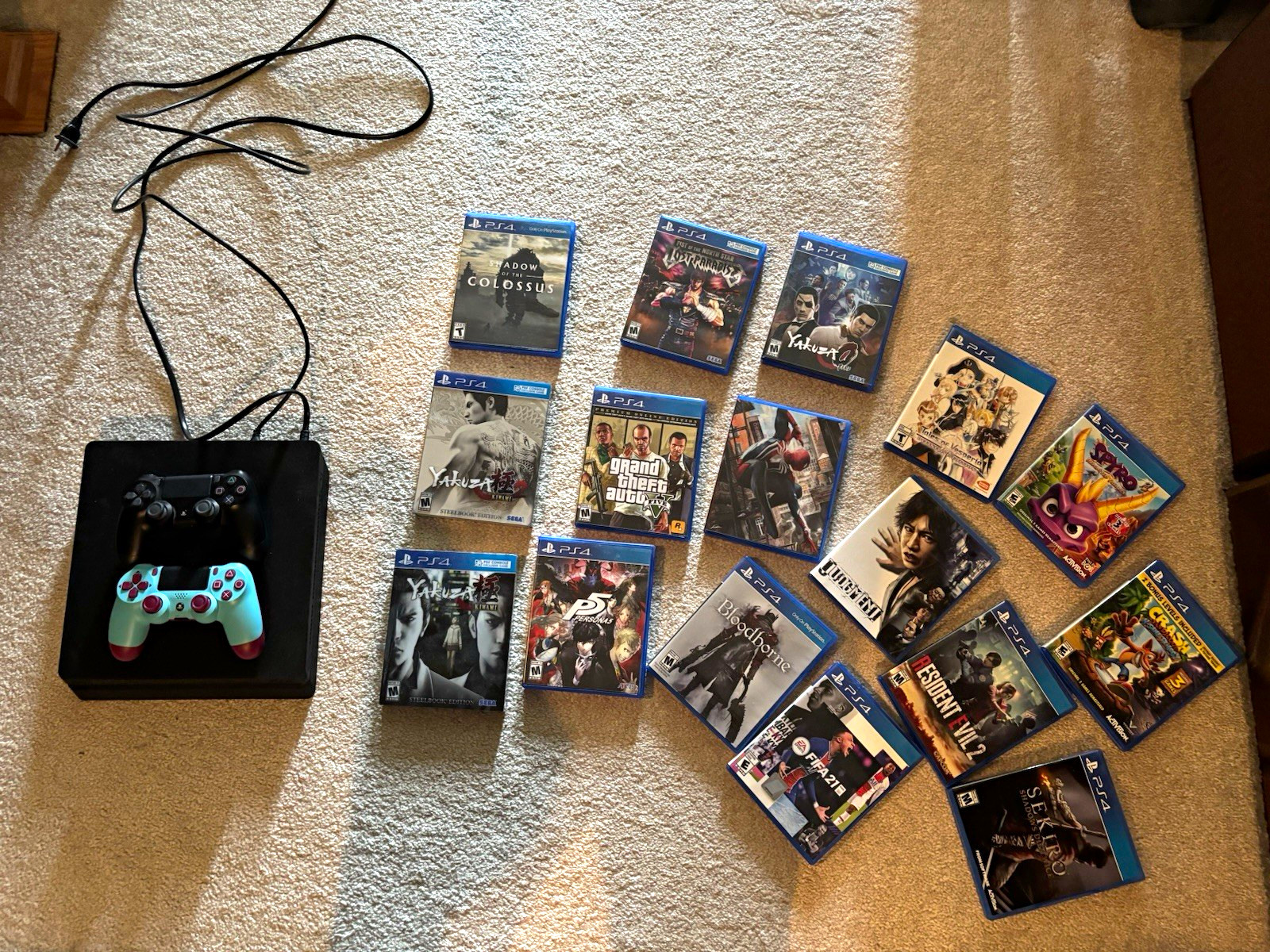 Sony PlayStation 4 PS4 Console Bundle HDMI w/ 2 Controllers, Games & Power Cable