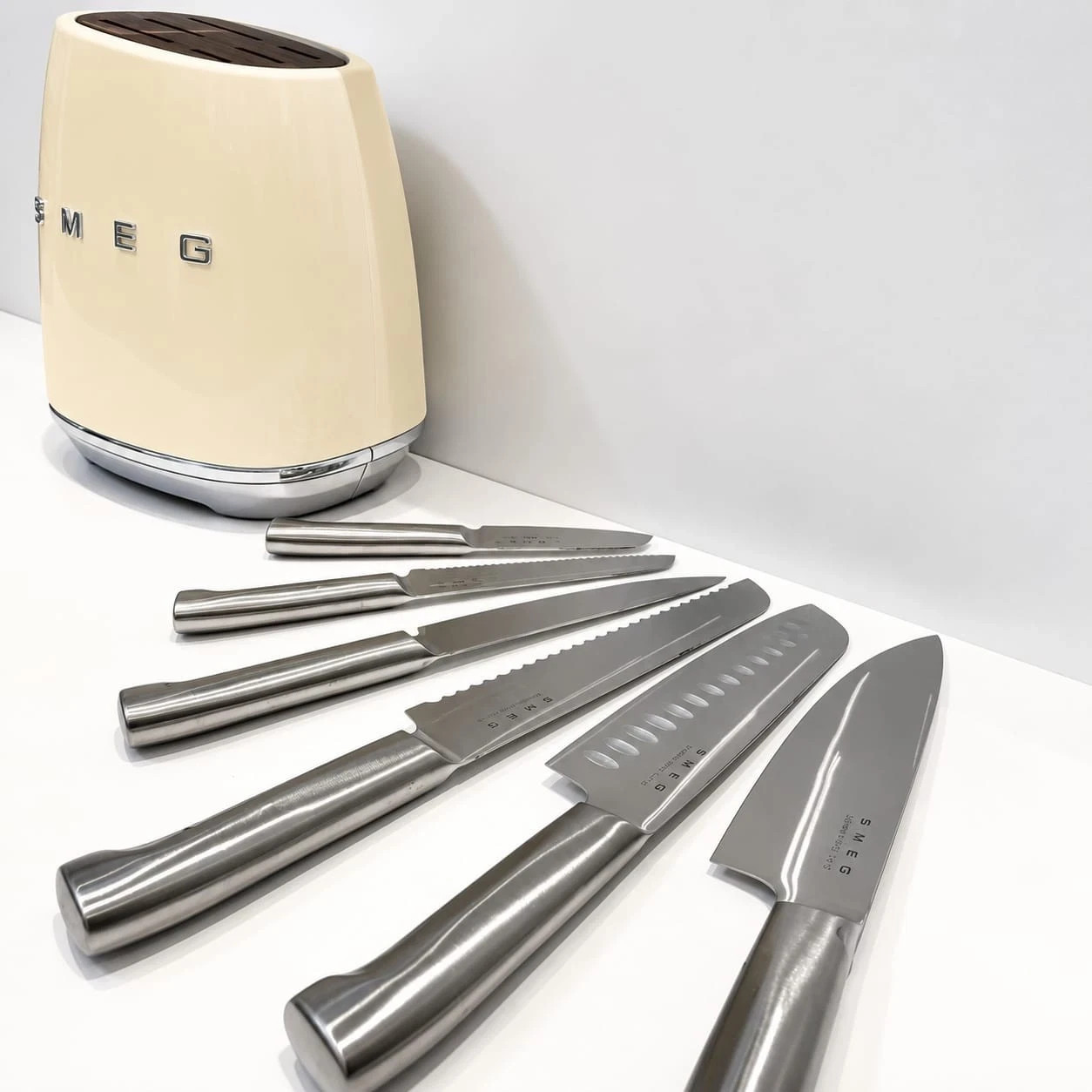 SMEG 7-Pieces Kitchen Knife Block Set Stainless Steel -Cream Beige Fast Shipping