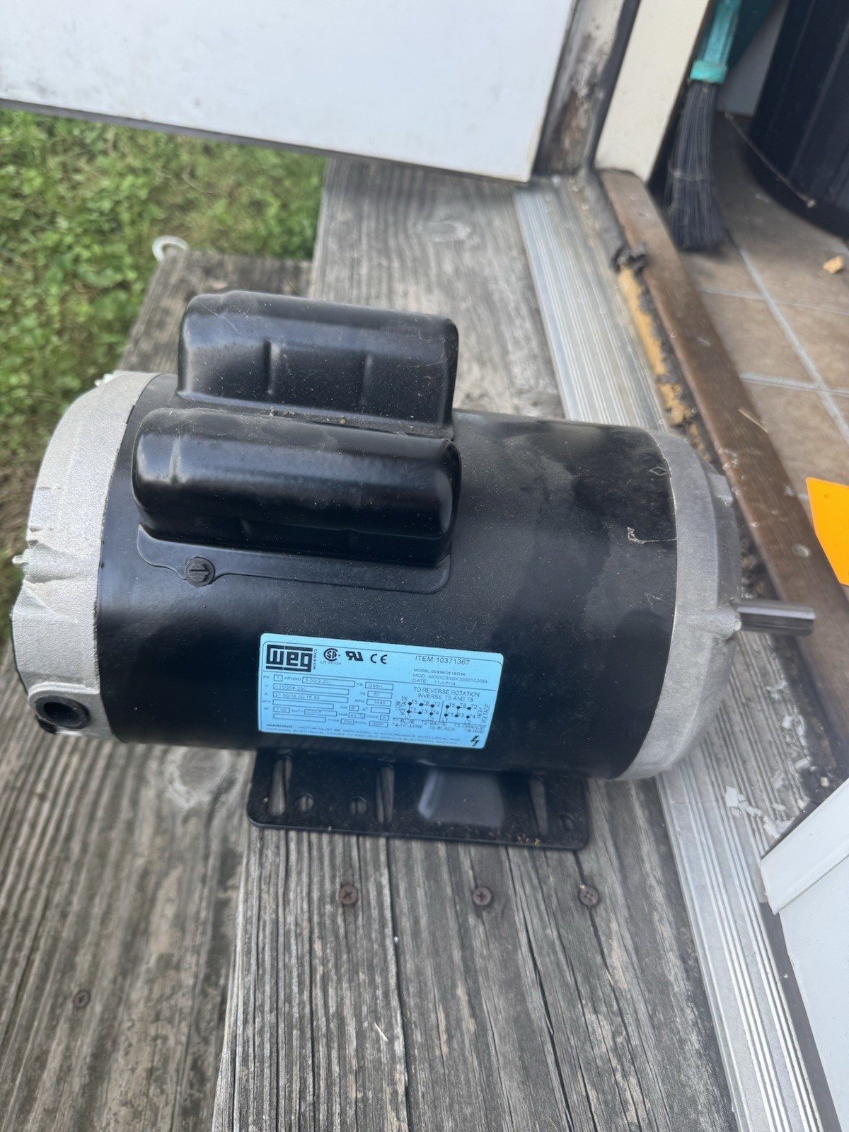 NEW Weg 003360S1BG56 3 HP 115/208 230 V60Hz 3-Phase General Purpose Motor
