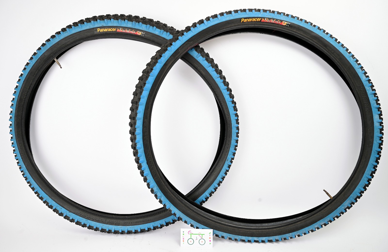 Vintage PAIR Panaracer Fire XC Pro Tire 26 x 2.1 Clincher MTB Bike Tires Blue